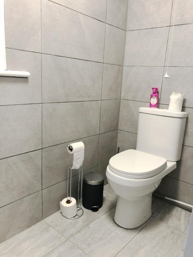 Summer Breeze. 3-Bed Apartment Close To The Beach Bournemouth Dış mekan fotoğraf