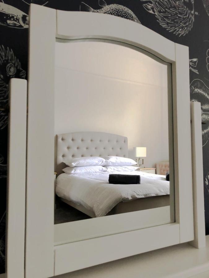 Summer Breeze. 3-Bed Apartment Close To The Beach Bournemouth Dış mekan fotoğraf