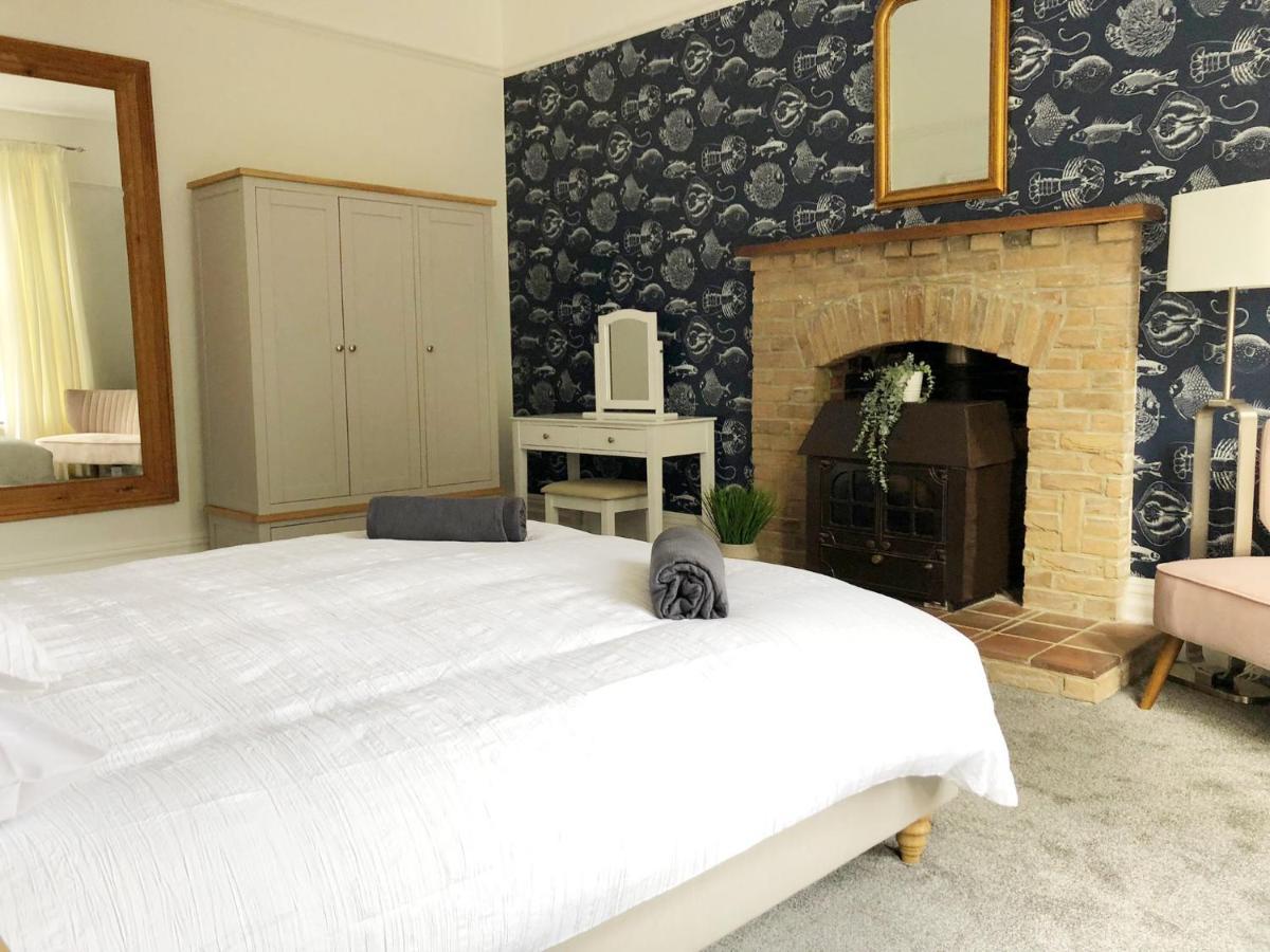 Summer Breeze. 3-Bed Apartment Close To The Beach Bournemouth Dış mekan fotoğraf