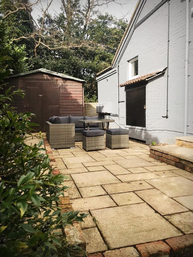 Summer Breeze. 3-Bed Apartment Close To The Beach Bournemouth Dış mekan fotoğraf